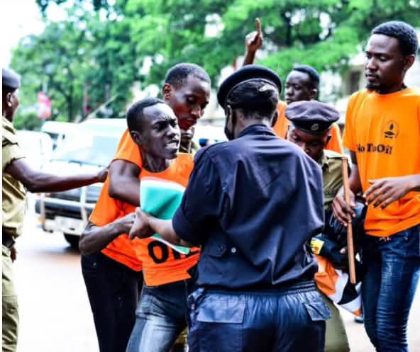 Arrestatie van studenten op 24-11-2023 in Kampala